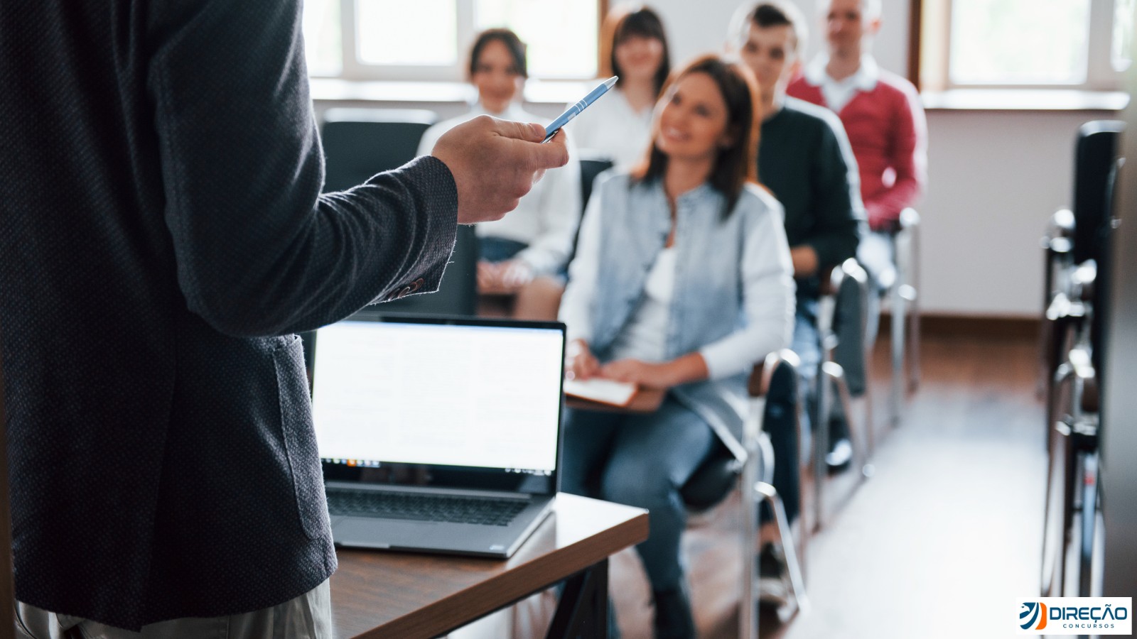 Direção Concursos vale a pena? É confiável? Descubra