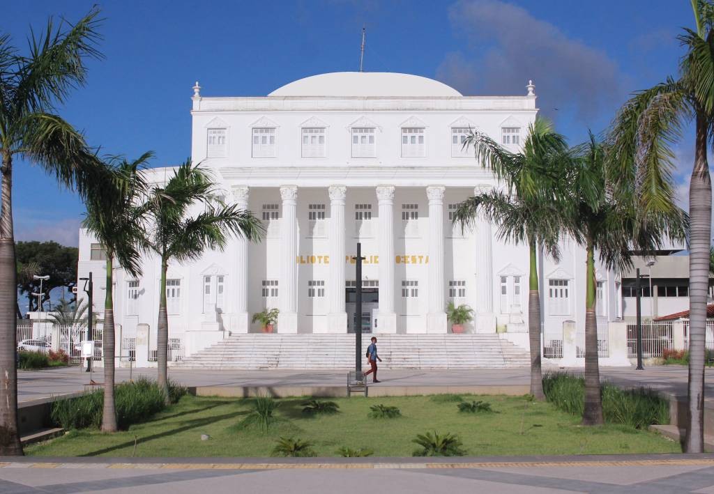 Biblioteca Benedito Leite realizará encontro literário neste sábado (14) 