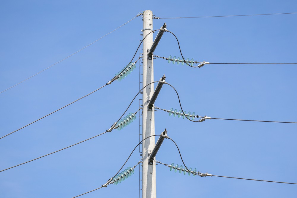 Temporal  deixa ao menos sete cidades do Sul de Minas no escuro
