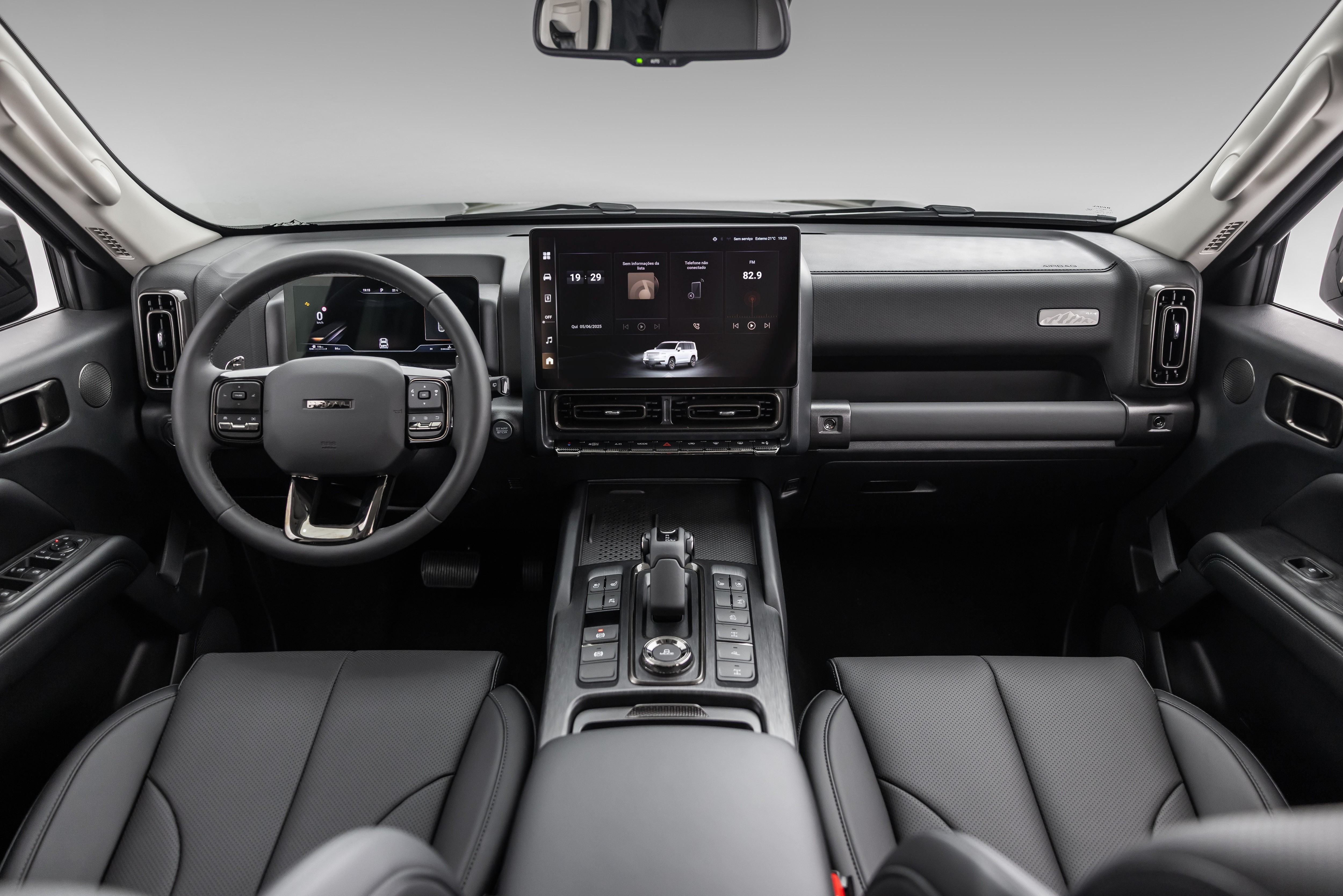 Cabine do GWM Haval H9 Exclusive — Foto: Divulgação / GWM
