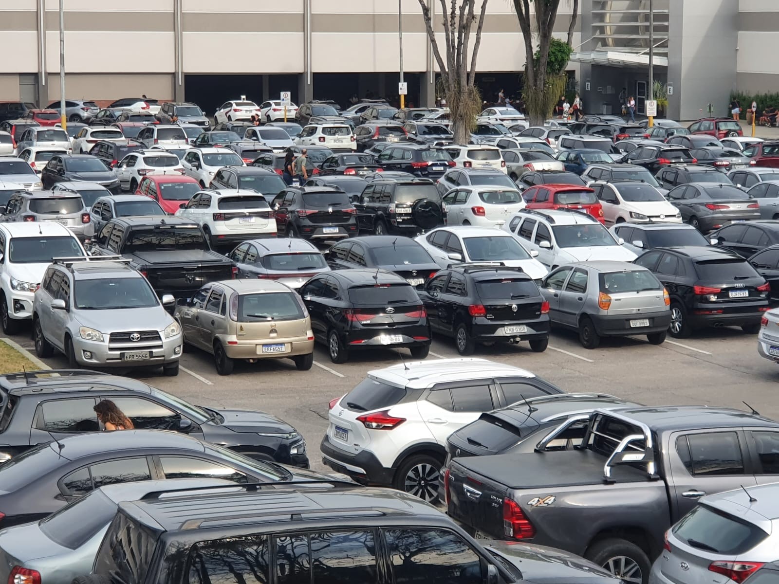 São José dos Campos e Taubaté têm alta no emplacamento de ve