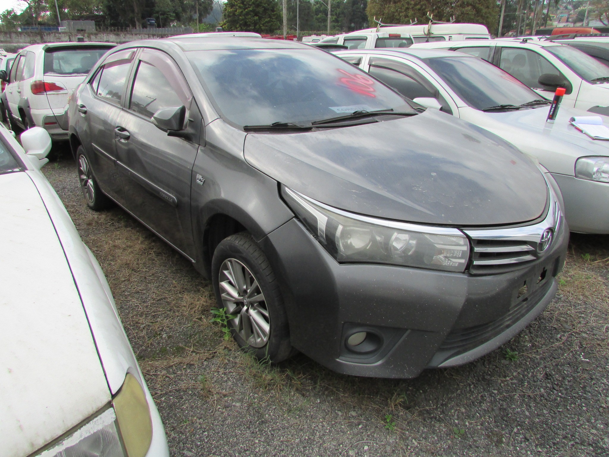 Leilão do Governo de SP tem Honda XRE 300 a R$ 900 e Toyota Corolla mais barato que iPhone