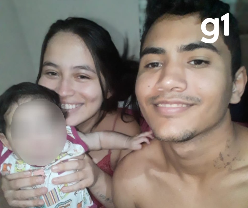 Joyce, o marido João Matheus Silva e uma das filhas do casal — Foto: Arquivo pessoal