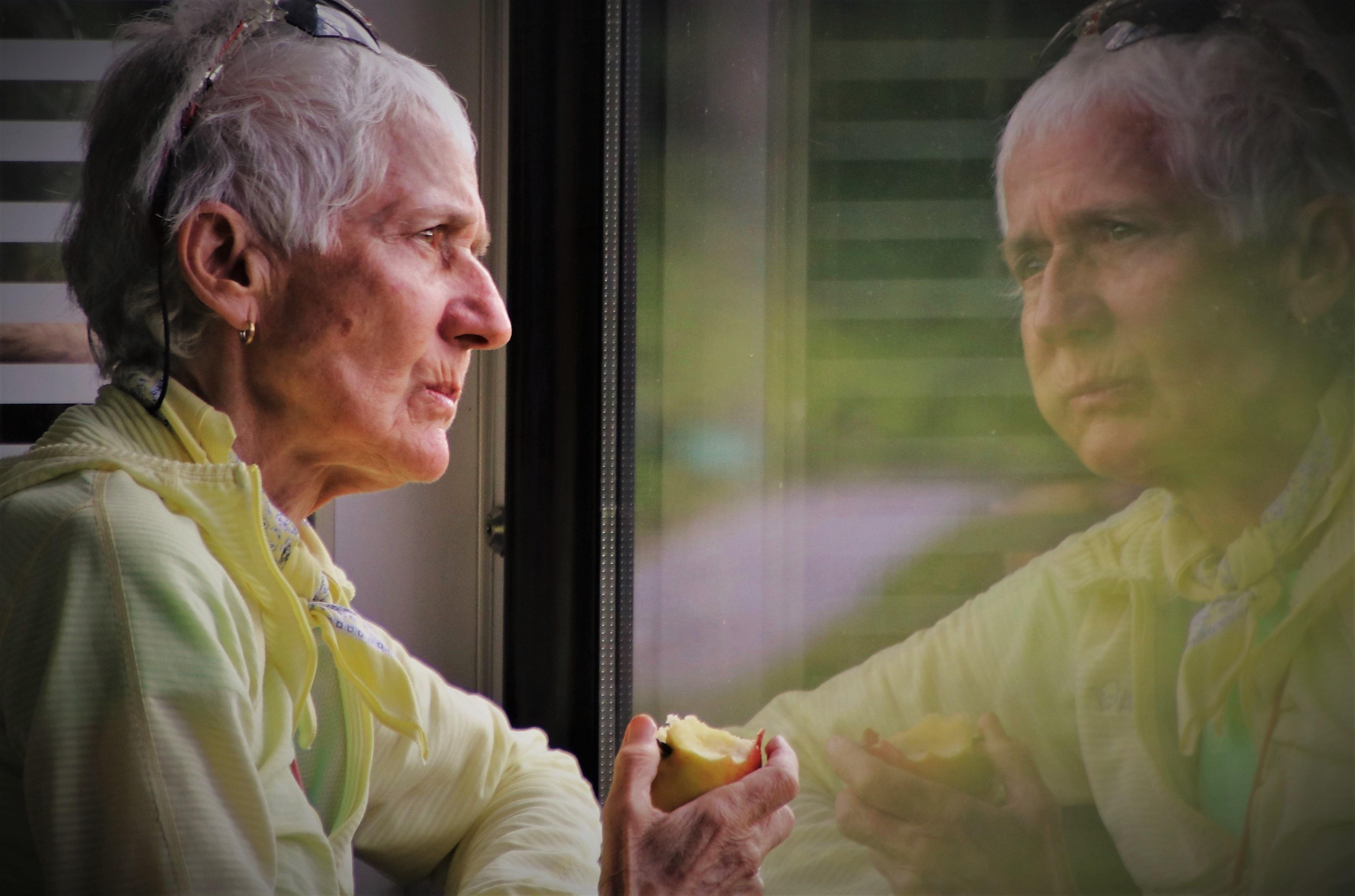 Alzheimer: exames de sangue poderão ser usados por clínicos gerais