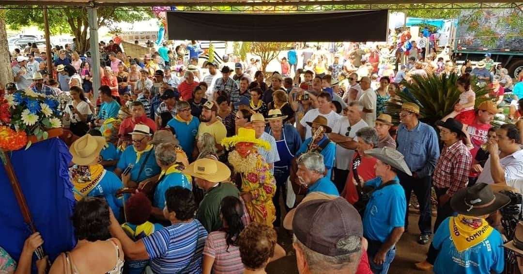 Folia de Reis centenária é realizada em Cândido Mota nesta segunda-feira 