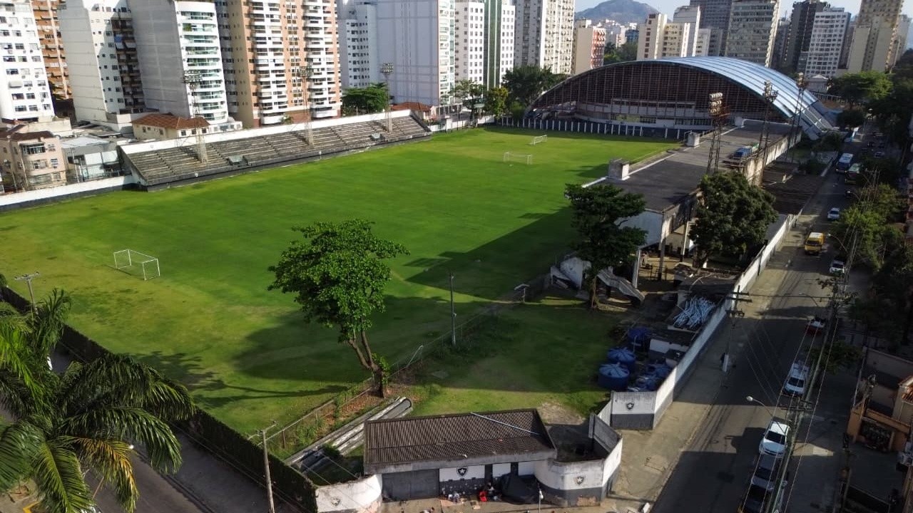 Caio Martins: projeto prevê reservatório contra alagamentos e parque público no estádio em Niterói
