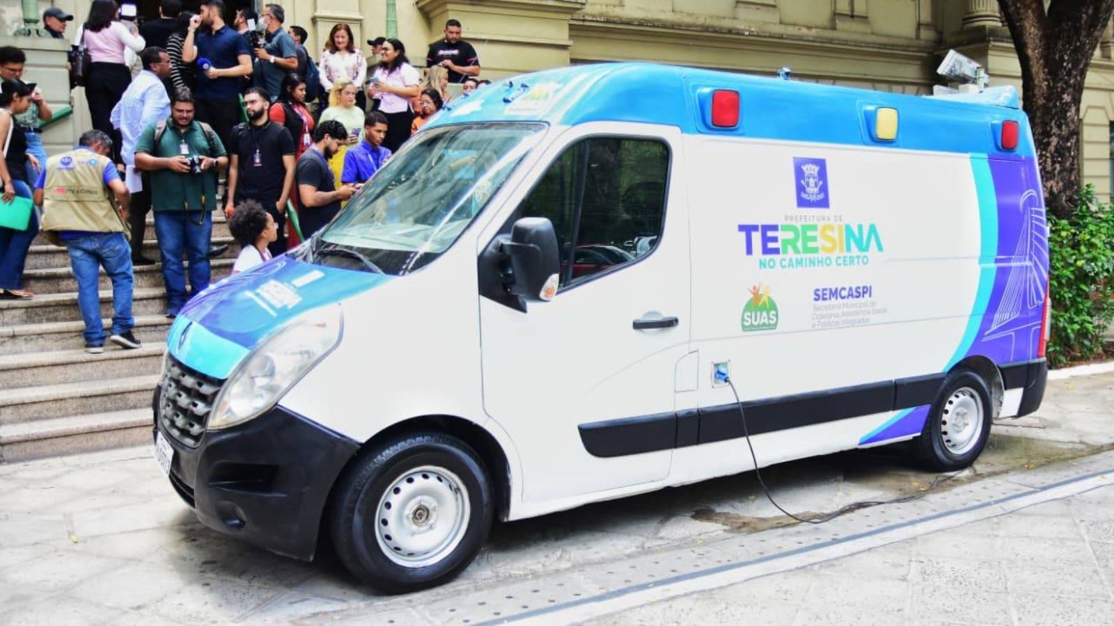 ‘Carro do Banho’: Teresina retoma serviço para atender 747 pessoas em situação de rua
