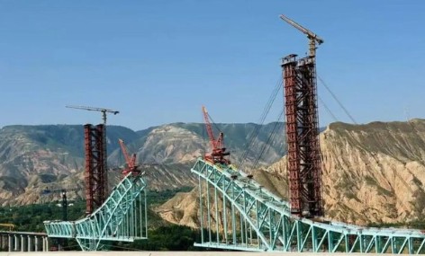 VÍDEO: veja momento em que ponte desaba na China; 12 morrem 