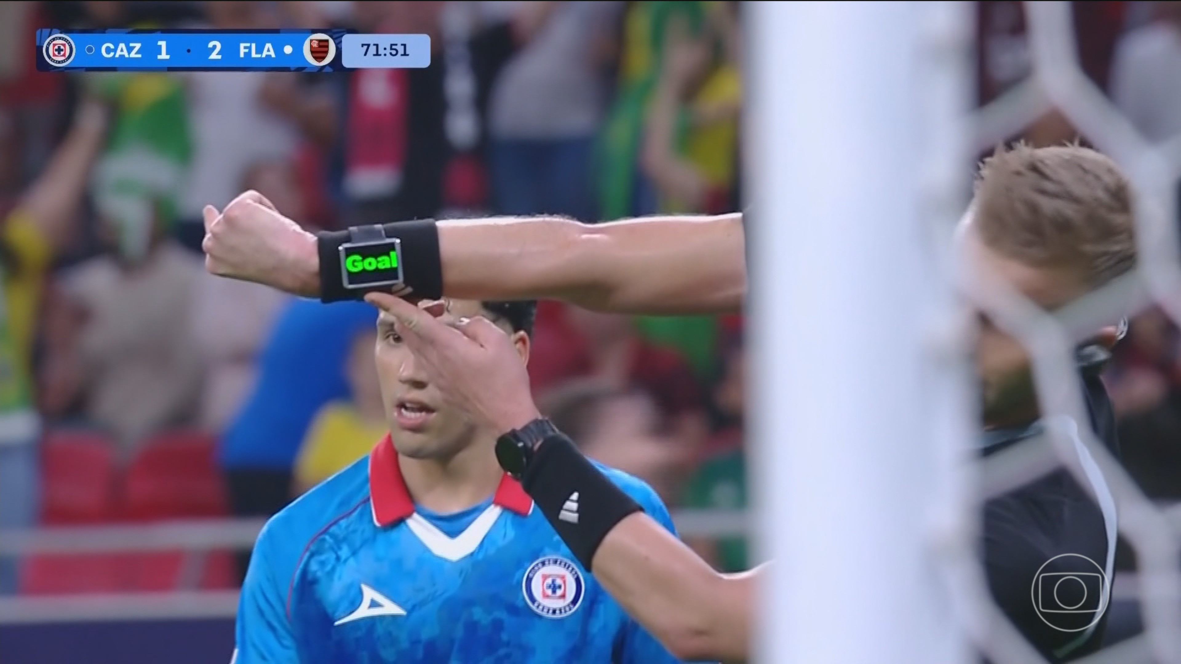 Com Flamengo na semifinal do Intercontinental, Arrascaeta dedica os dois gols ao filho recém-nascido