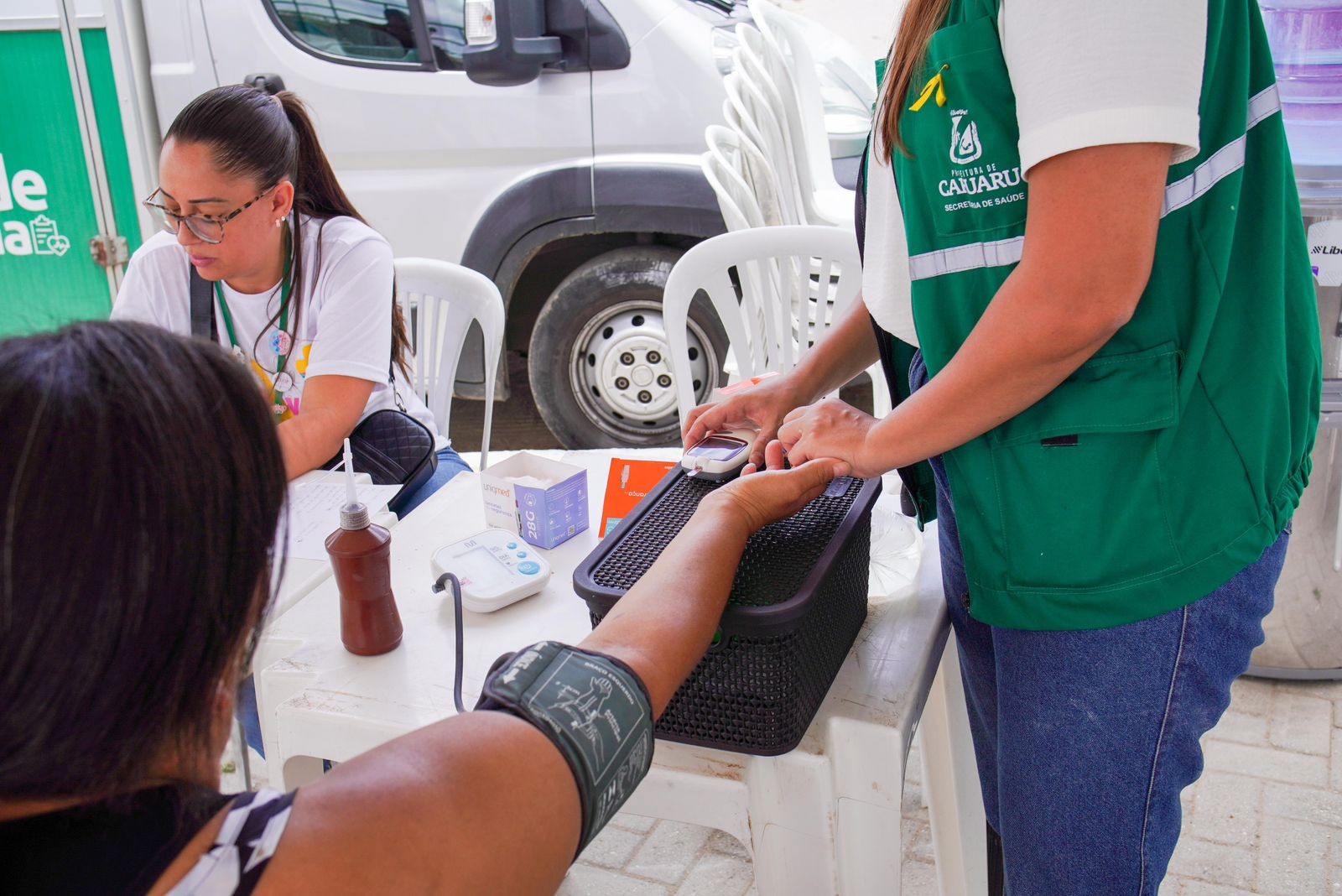 Consultas médicas, distribuição de medicamentos, aferição de pressão e serviços jurídicos; veja onde encontrar serviços gratuitos em Caruaru nesta sexta (11)