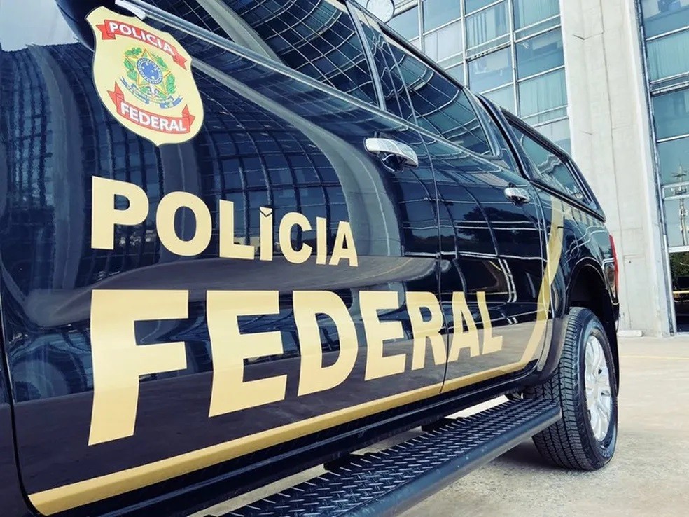 PF pede carros emprestados de empresas privadas para proteger ministros e autoridades