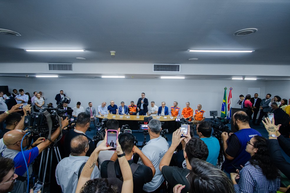 Ministros anunciam pacotes de medidas para afetados pela chuva em Alagoas — Foto: Ascom