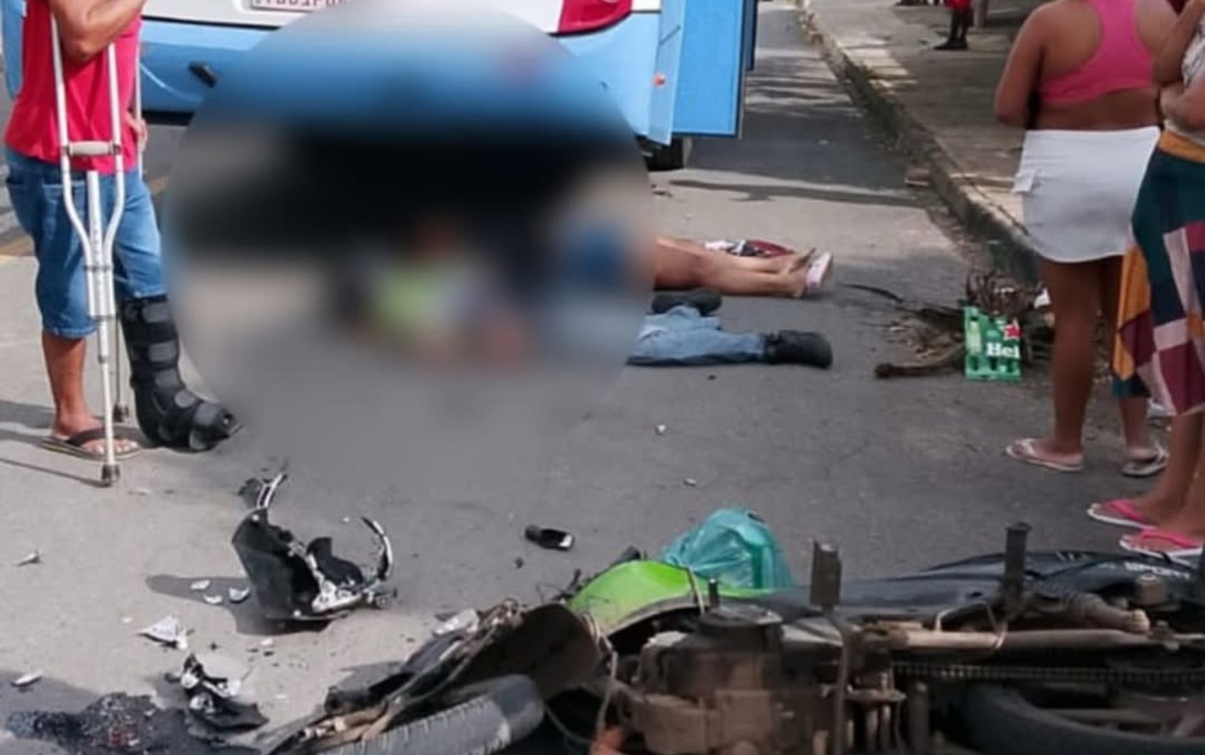 Motociclista e passageira morrem após serem atropeladas por ônibus, em Aparecida de Goiânia