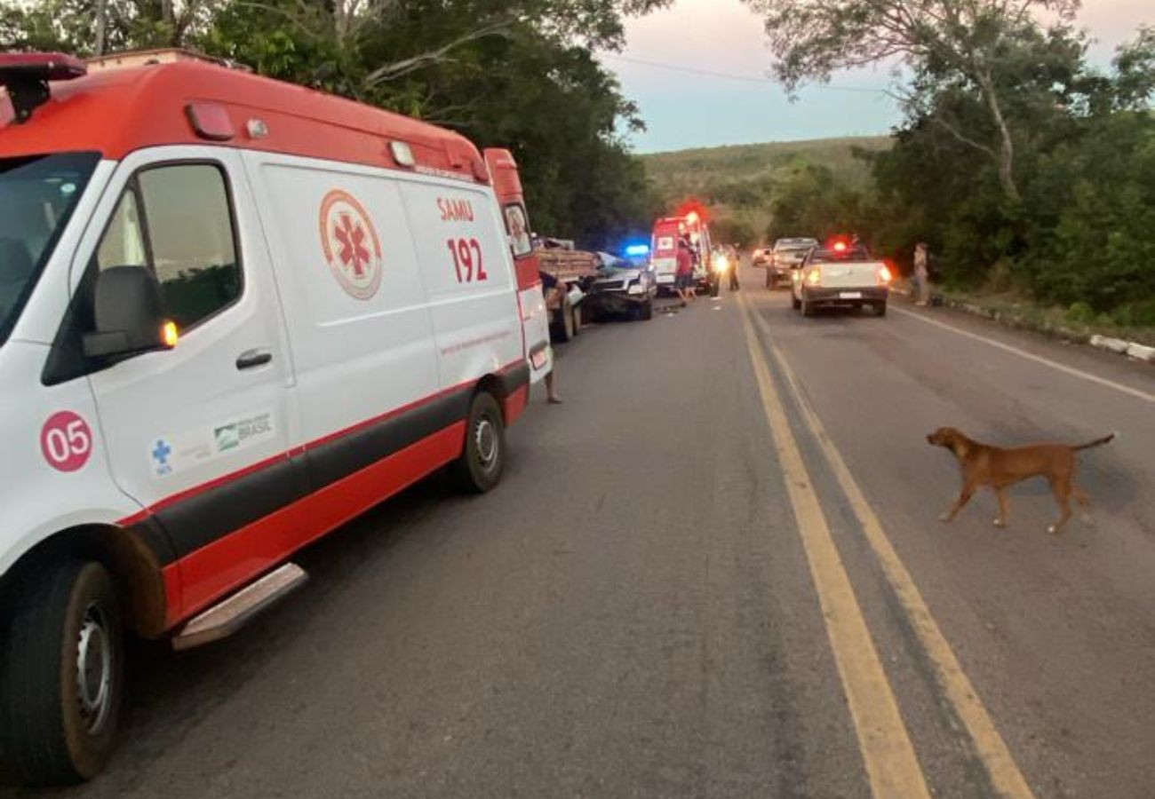 Mulher morre e três pessoas ficam feridas em acidente na BR-010