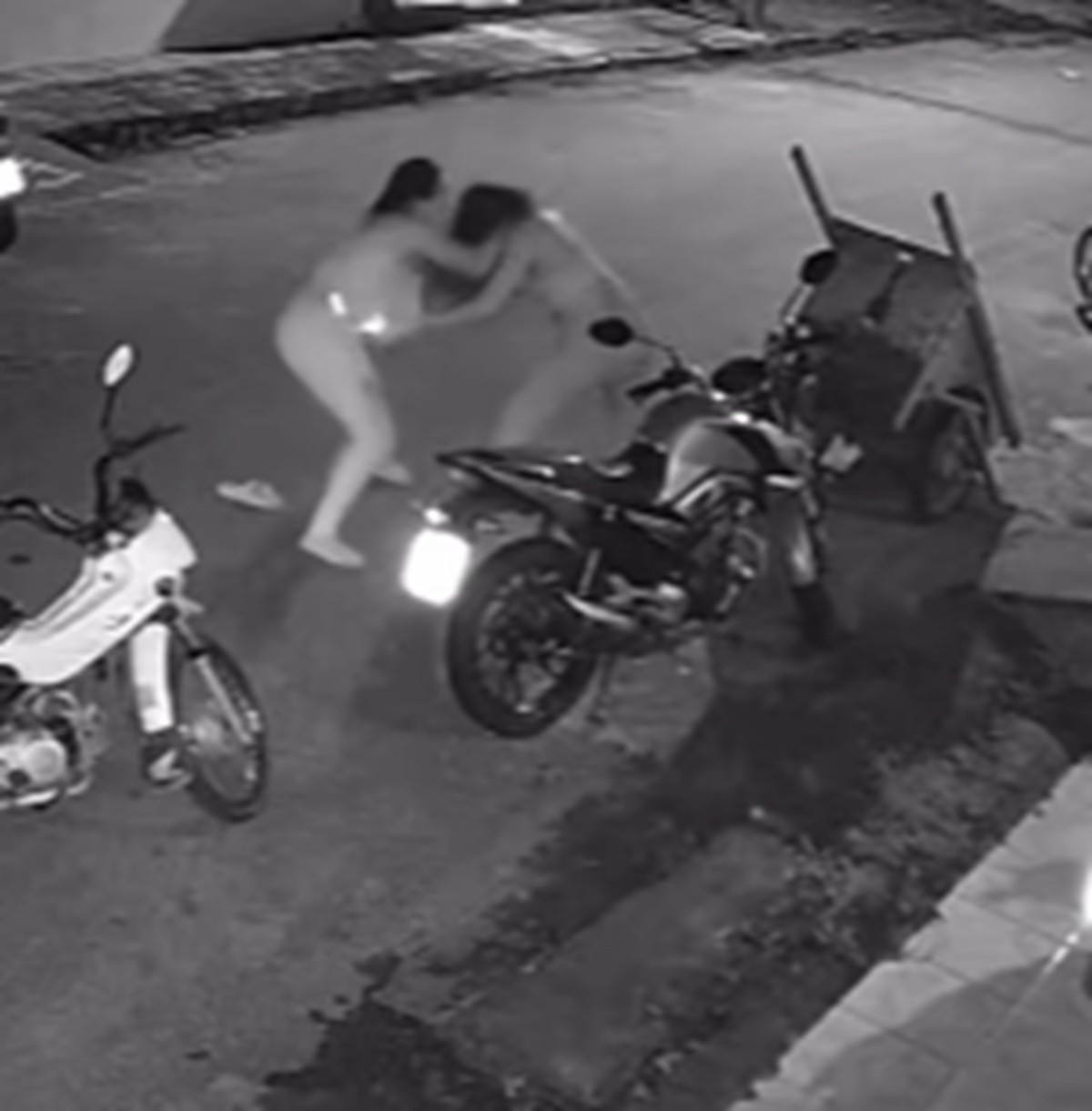 VÍDEO: enfermeira é esfaqueada por colega de trabalho durante discussão em União dos Palmares
