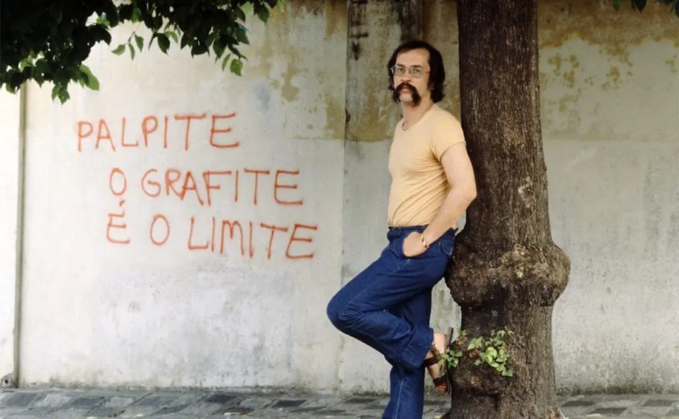 Poesias de Leminski ocupam paredes de Curitiba — Foto: Nani Góis