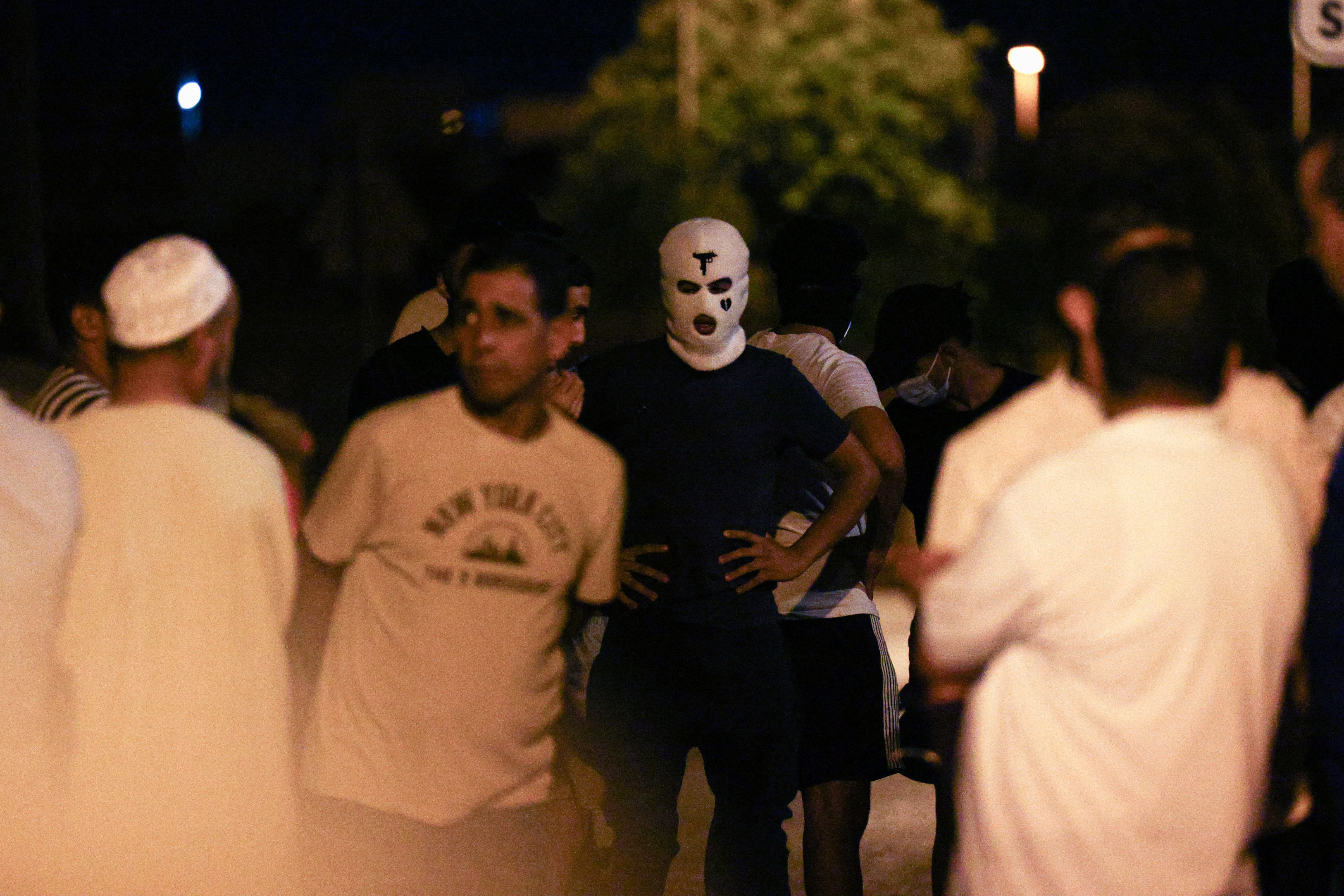 ‘Deporte-os Já’, o movimento xenófobo supremacista que promove caçadas a imigrantes em cidade espanhola