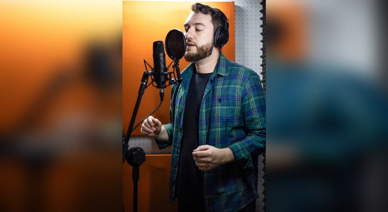 Locutor de Jundiaí vence prêmio considerado o 'Oscar da Voz' em Los Angeles: 'Dever cumprido'