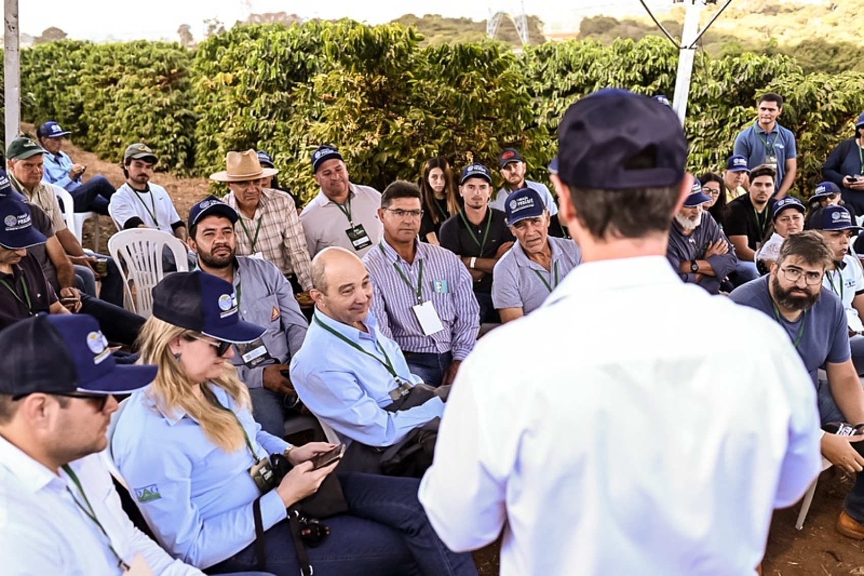 Fundação Procafé faz dia de campo sobre pesquisas e novas tecnologias para o manejo dos cafezais em Varginha