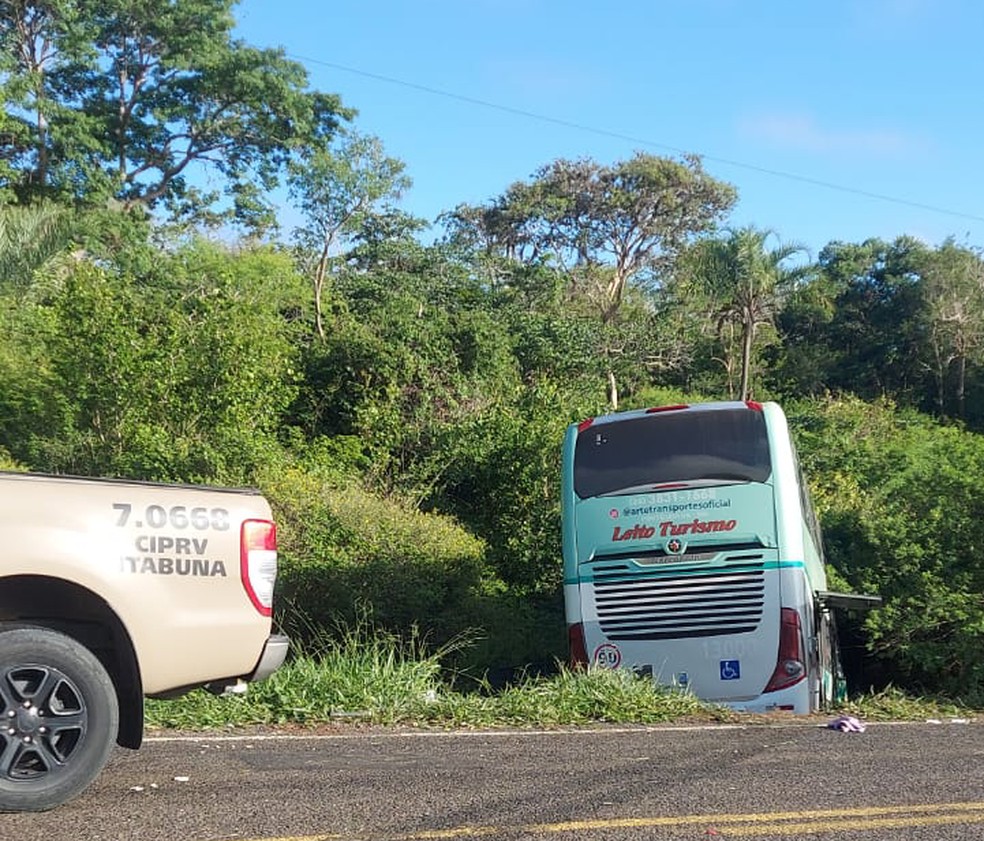 Acidente aconteceu no sudoeste da Bahia — Foto: Reprodução/Redes Sociais