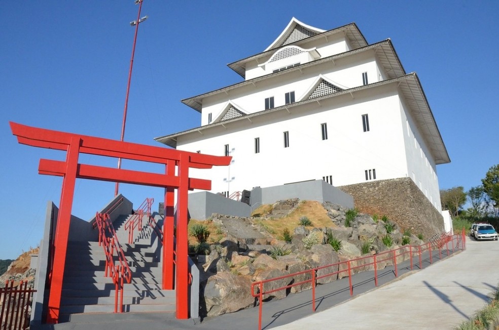 Em 2018, Assaí inaugurou castelo em homenagem à imigração japonesa — Foto: Reprodução/Prefeitura de Assaí