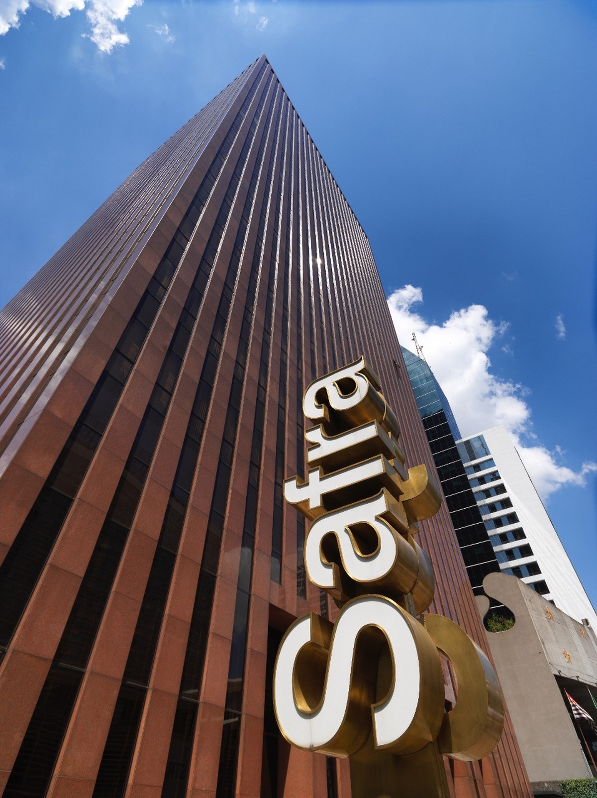 Banco Safra announces purchase of Guide Investimentos