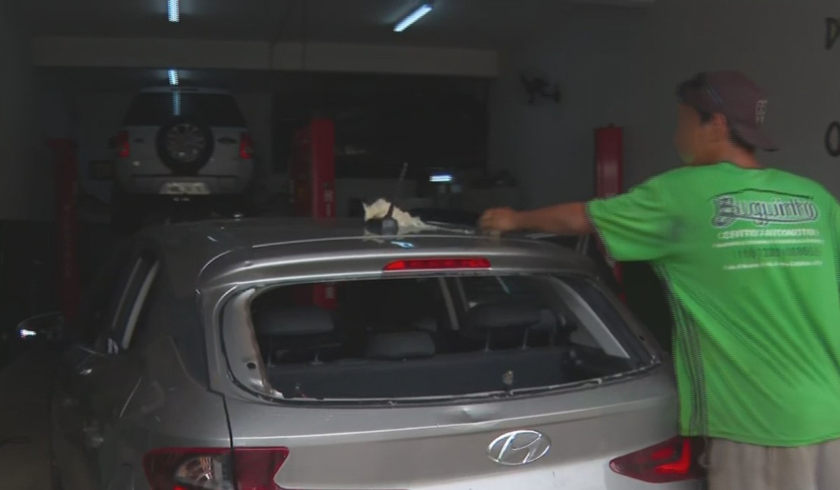 Após granizo do tamanho de bola de golfe danificar carros, oficinas registram aumento na procura em Presidente Epitácio