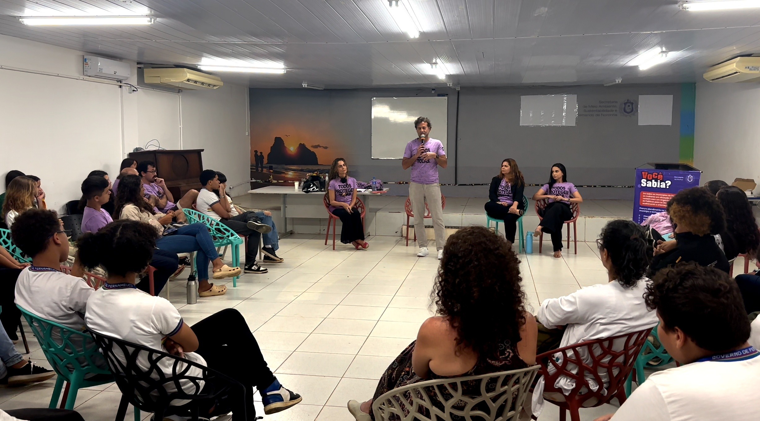 Violência contra a mulher é tema de debate em Fernando de Noronha