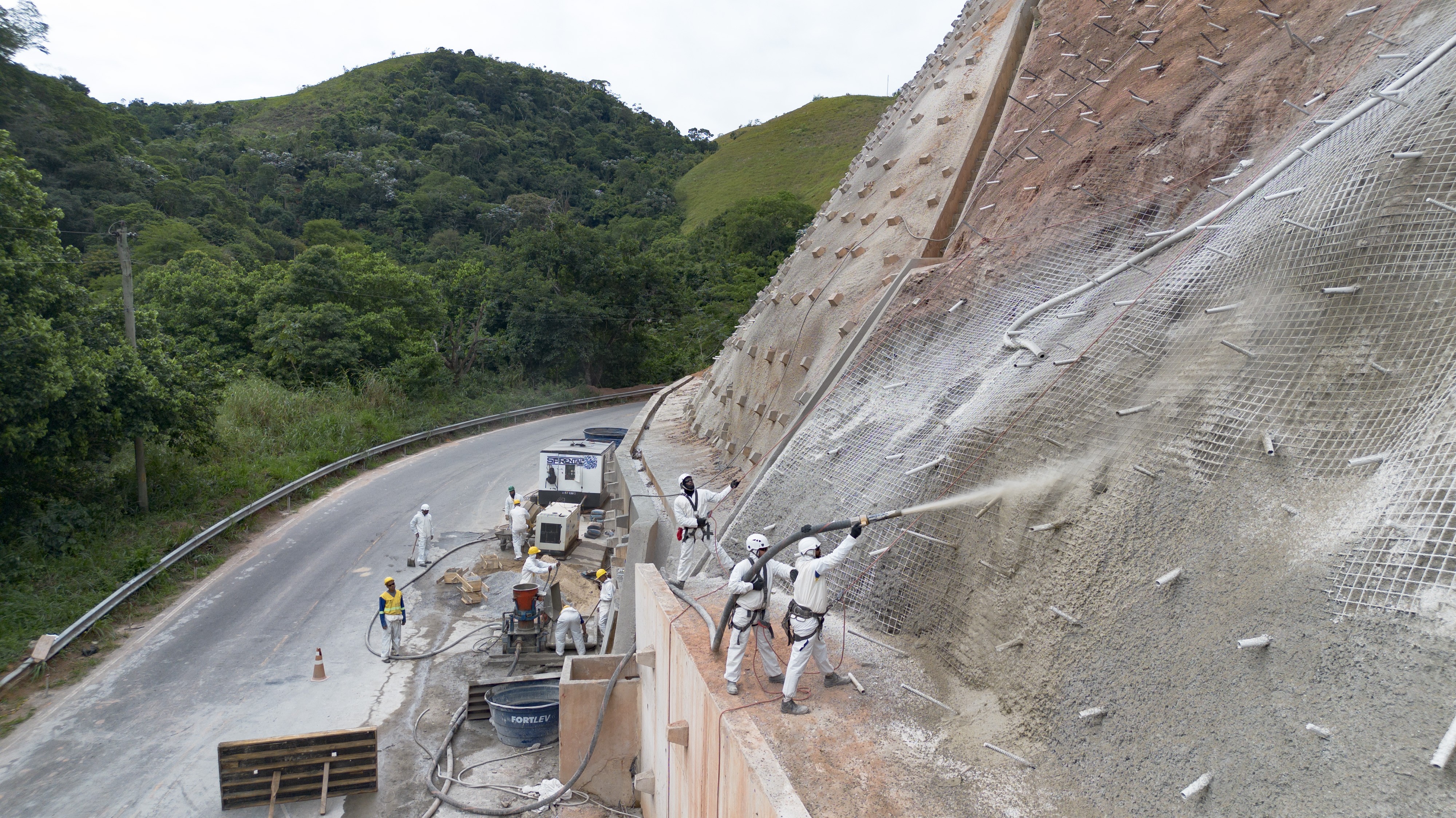 RJ-127 será interditada na próxima semana para montagem de ponte na Serra de Paracambi