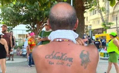 Fã muda o próprio nome para Shekiro em homenagem à cantora colombiana