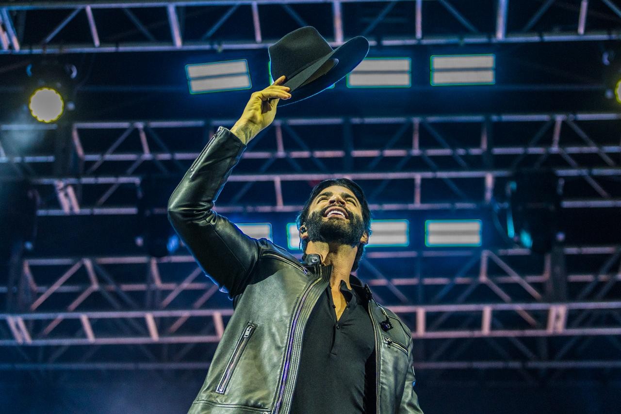 Gusttavo Lima se apresenta na noite de encerramento do Limeira Rodeo Music 2026 — Foto: Thomaz Marostegan/g1