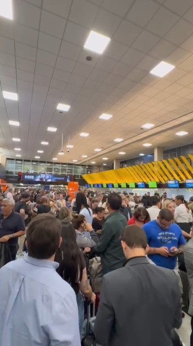 Aeroporto de Congonhas tem mais de 100 voos cancelados após rajadas de vento de 96,3 km/h em SP