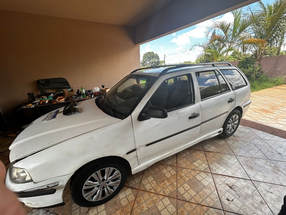 Carro envolvido no acidente foi encontrado em uma ação conjunta das forças de segurança. — Foto: PC-PR