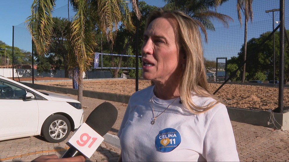 Celina Leão (PP), candidata ao governo do DF, durante agenda de campanha neste sábado (19) — Foto: TV Globo/reprodução