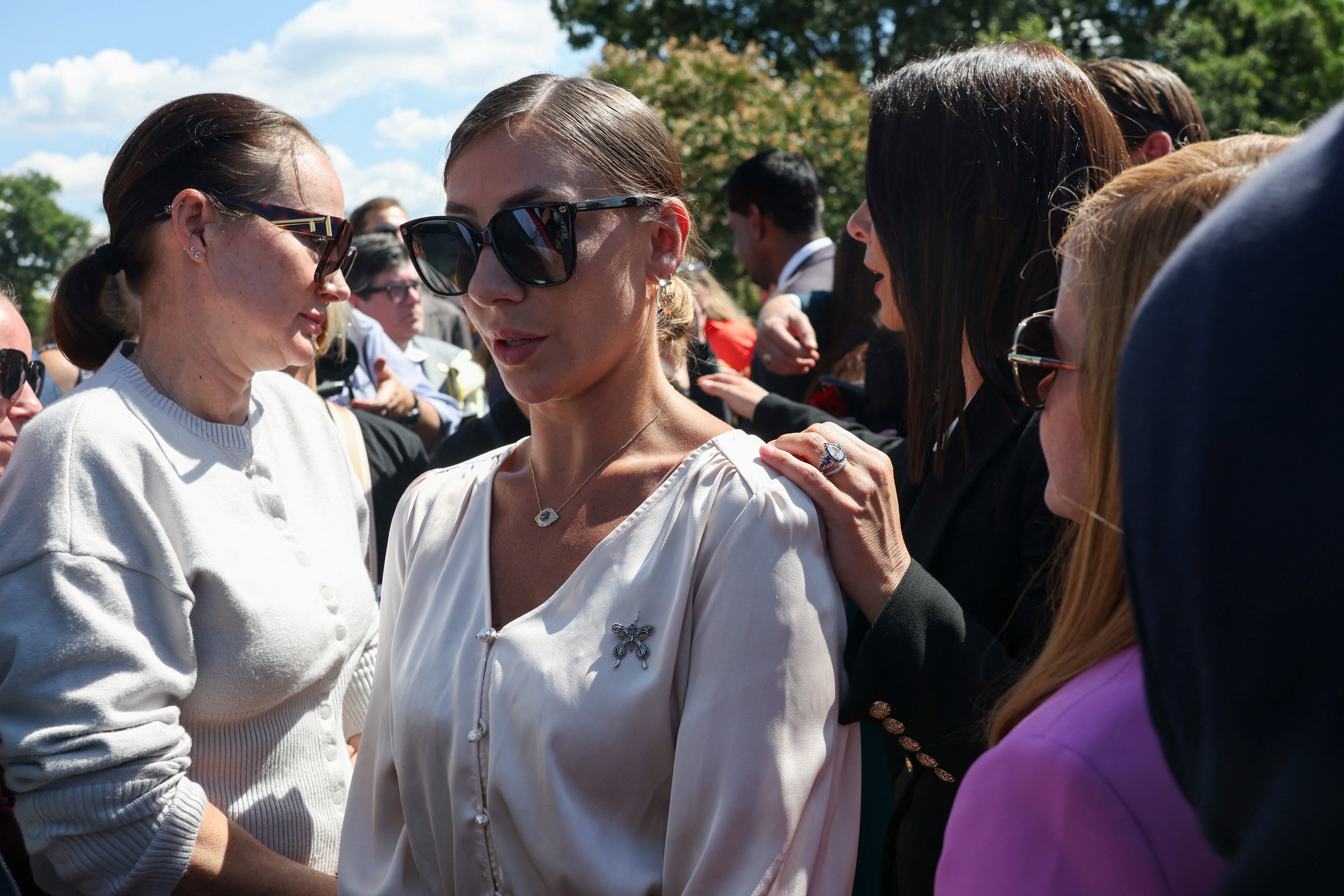 Quem é Marina Lacerda, a brasileira que relatou ter sido abusada por Epstein