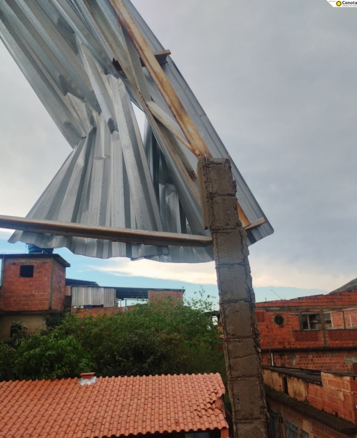VÍDEO: Chuva causa alagamentos e derruba árvores em Paraíba do Sul
