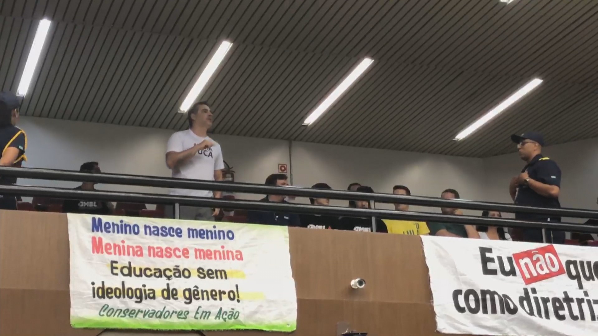 Por unanimidade, STF anula lei de cidade no Paraná que estabelecia programa Escola Sem Partido