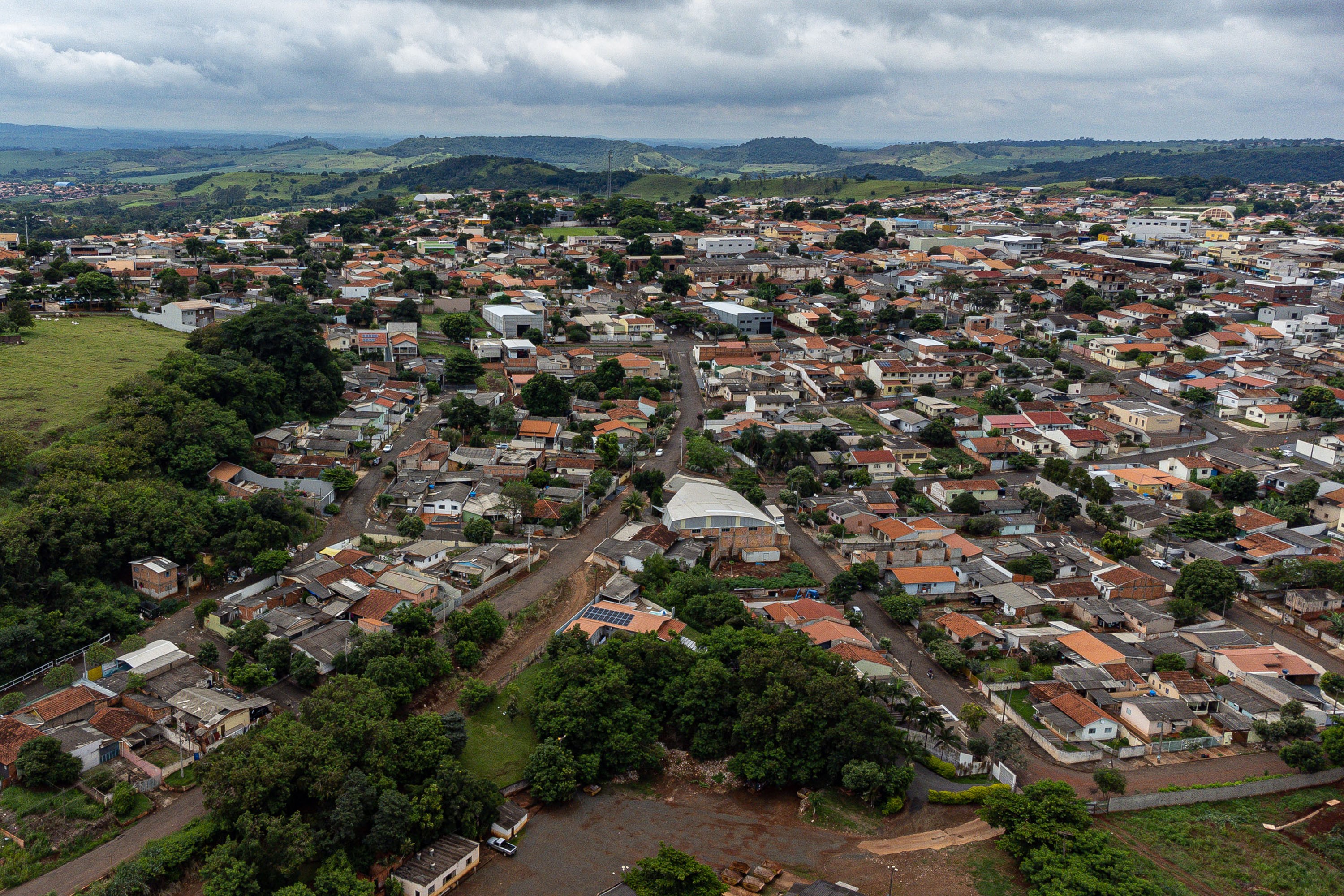 Prefeitura de Ibiporã abre PSS com 12 vagas e salários de até R$ 10 mil; veja como participar