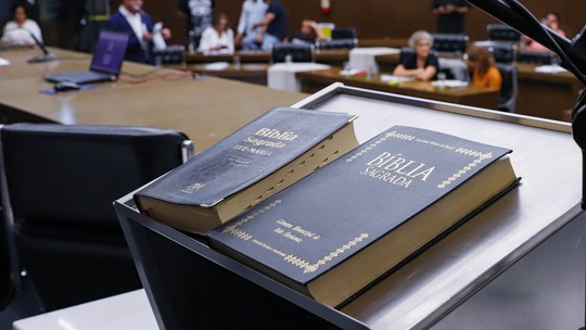 Justiça mantém justa causa de homem que entregou 88 atestados em um ano, mas atuava como pastor na licença