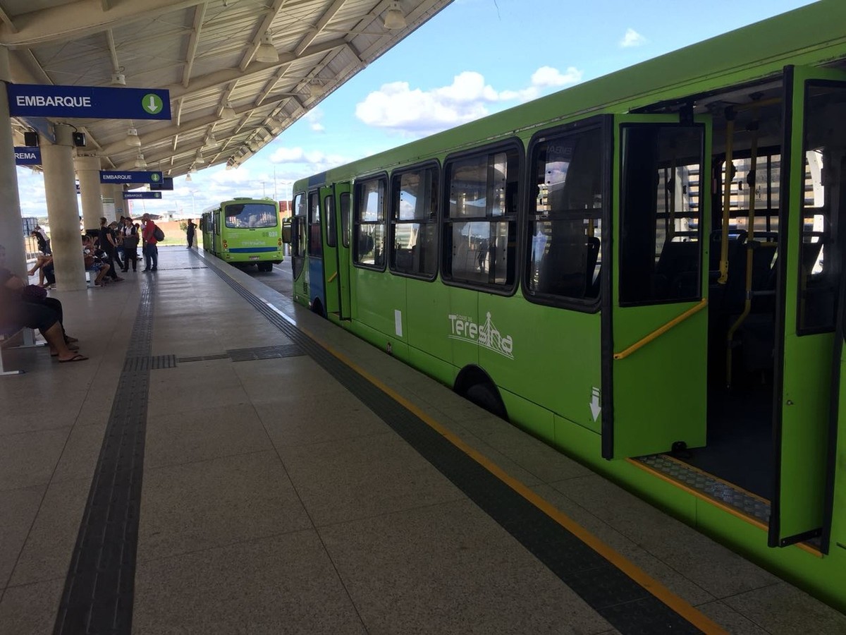 Conselho debate proposta de aumento da passagem de ônibus em Teresina ...