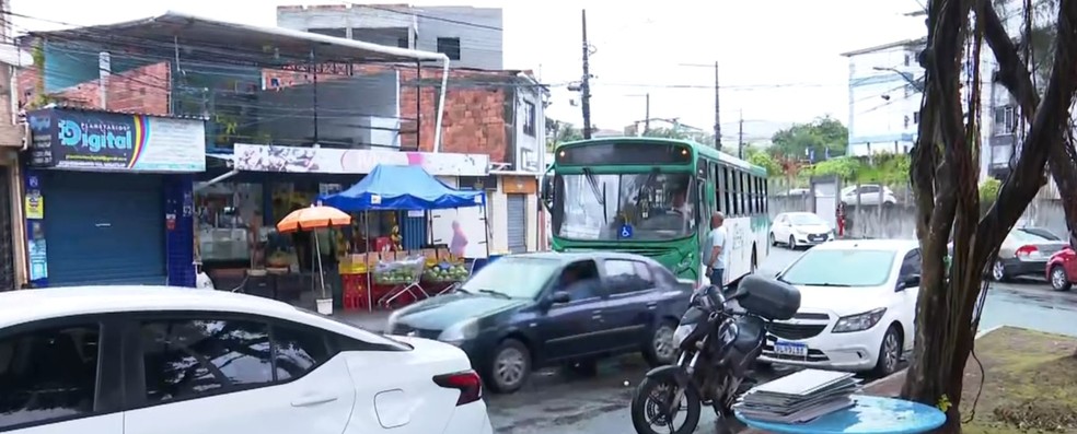 Itinerrios foram alterados por conta da segurana. — Foto: Reproduo TV Bahia