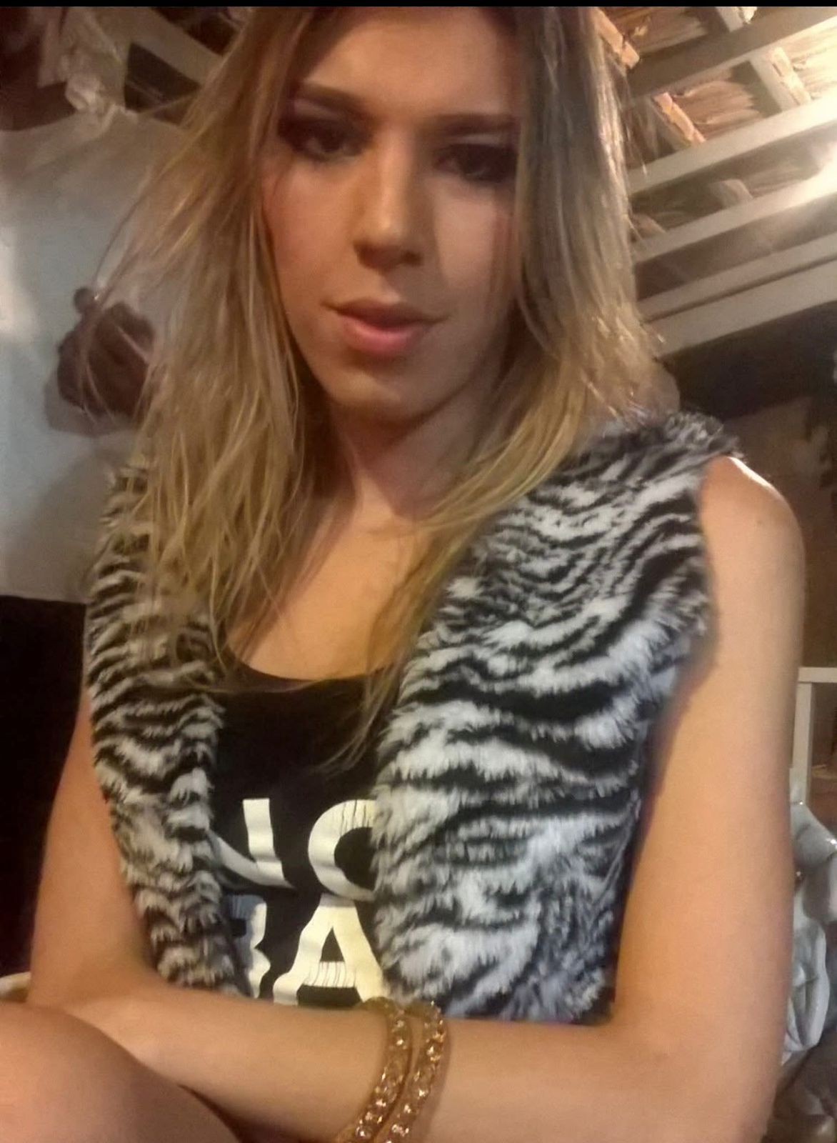 Mulher trans morre dias após ser espancada na Savassi, em BH