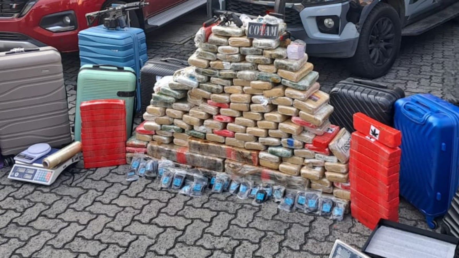 Apreensão de drogas em Fortaleza