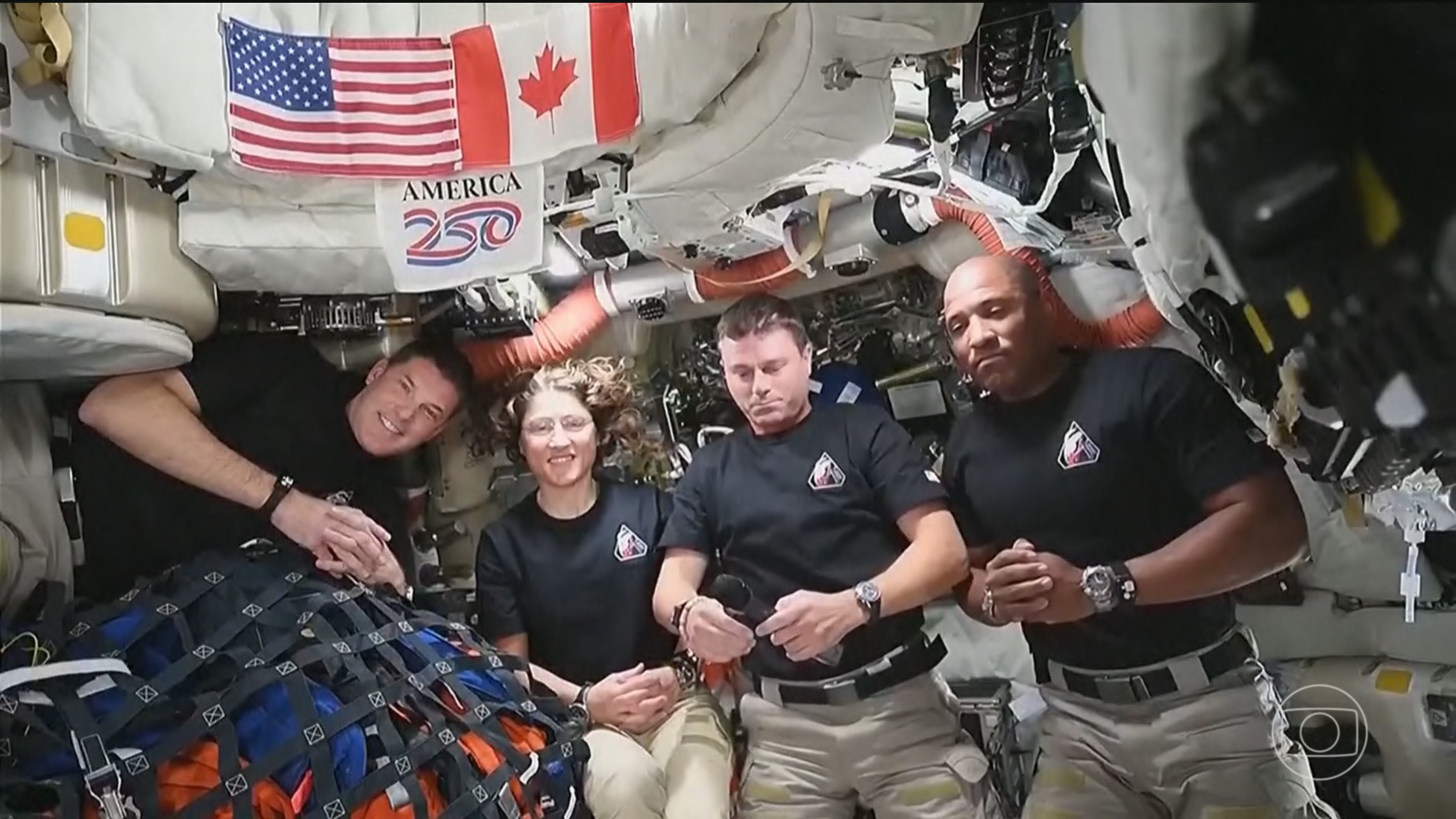 Astronautas da Artemis 2 se preparam para encerrar missão lunar com reentrada na Terra como 'bola de fogo'