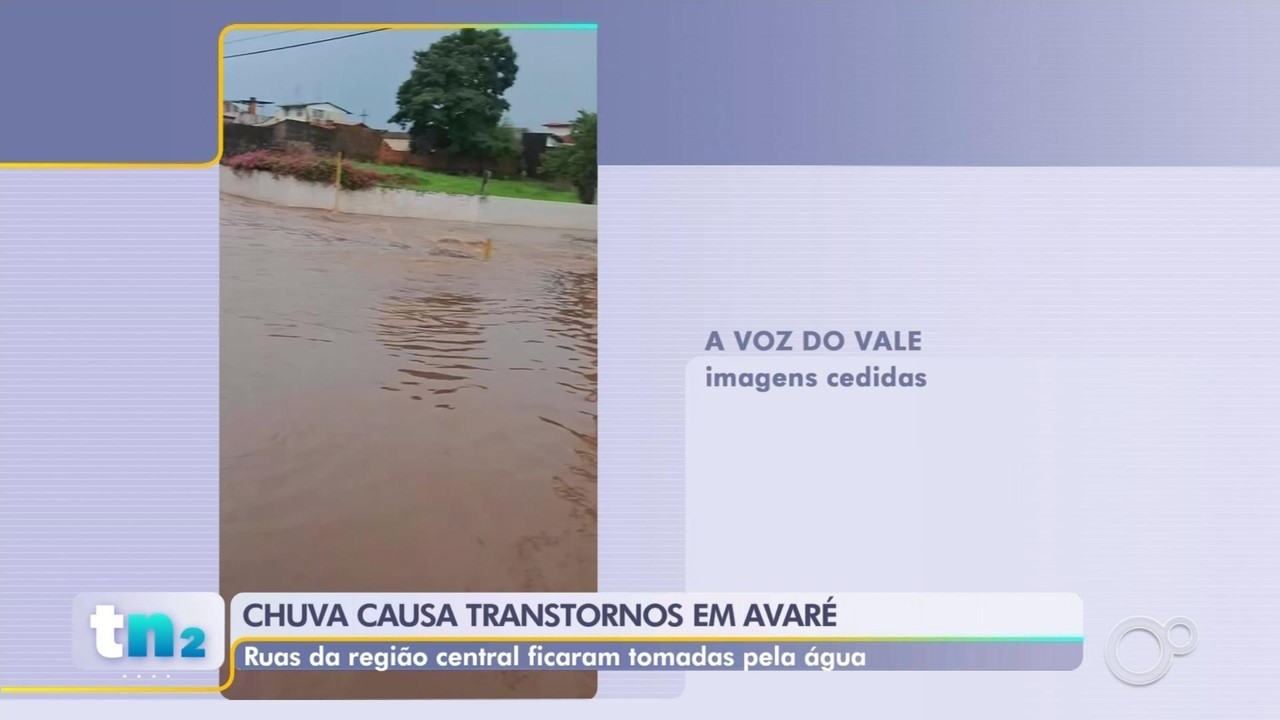 Temporal alaga ruas e causa transtornos na região central de Avaré