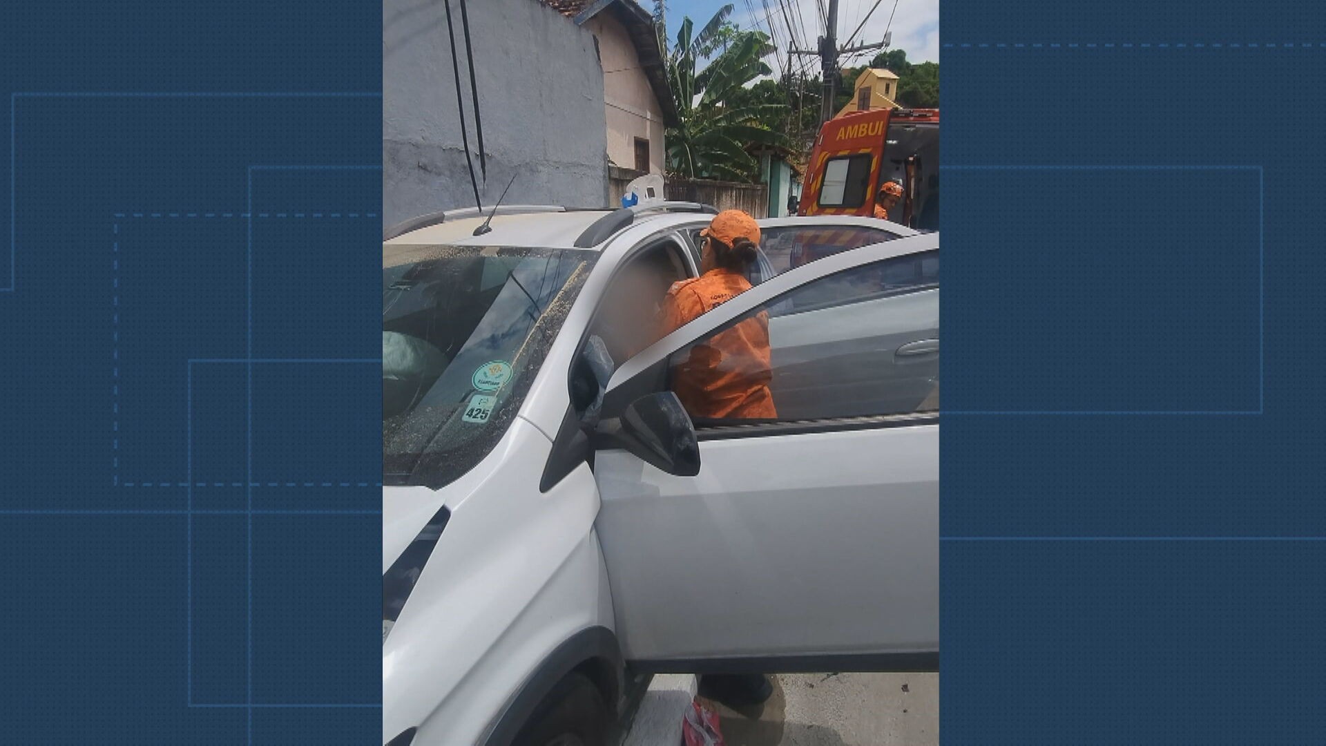 Mulher fica em estado grave após ser baleada no pescoço em tentativa de assalto no RJ