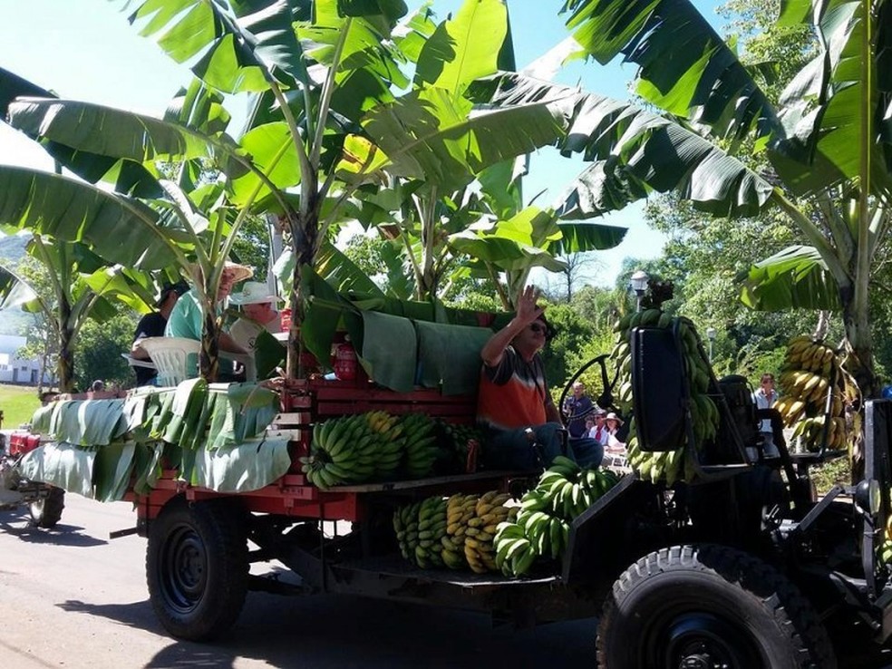 Desfile durante a XII Schmierfest, em 2015, em Presidente Lucena — Foto: Marcelo Rodrigo Seibel/Prefeitura de Presidente Lucena