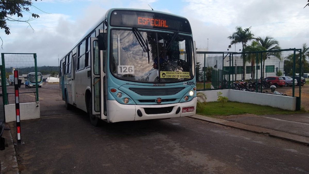 Circulação de ônibus em Macapá é interrompida durante jogos do