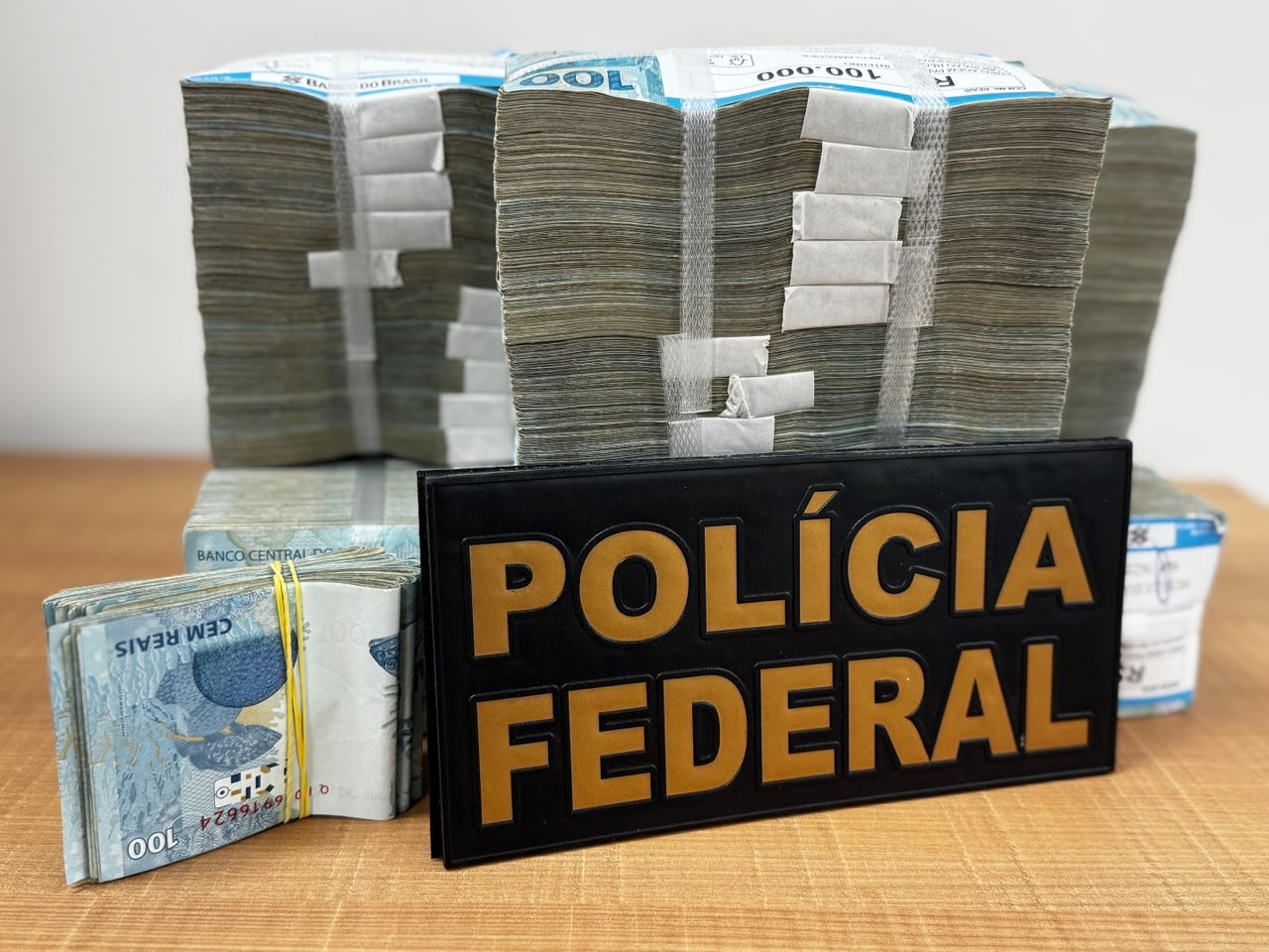 PF apreende R$ 500 mil em espécie por suspeita de corrupção eleitoral em Sergipe