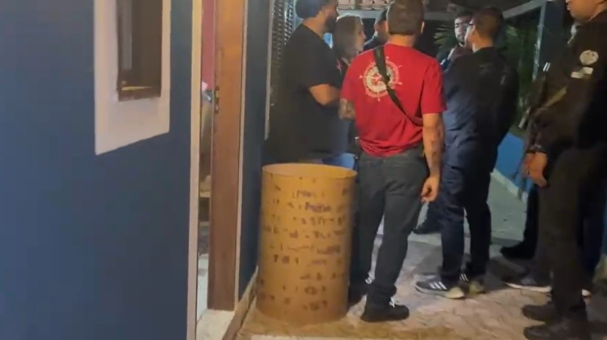 Ex-vereadora Veronica Costa, a ‘Mãe Loira’ do funk, é presa após condenação de 10 anos por tortura do ex-marido